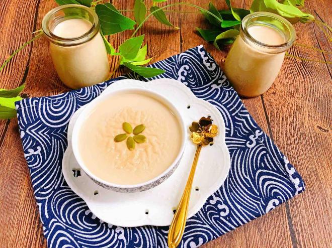 小米薏仁红枣炖花胶