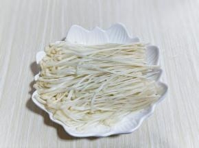 捞出淋干水分。