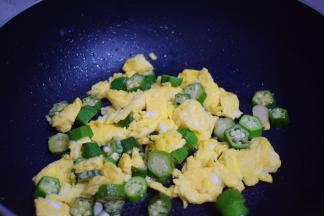 翻炒均匀即可出锅