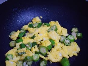 翻炒均匀即可出锅