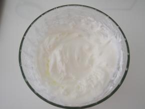 最后打发至干性发泡的状态。