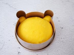 再次发酵至模具的八九分满