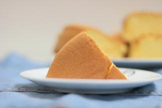 戚风蛋糕怎么吃都很美味，不甜不腻，早餐或者下午茶都不错。