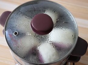 二发结束后开火蒸20分钟后关火，继续焖3-5分钟再开盖即可；