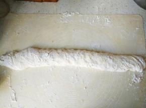 卷起，尽量卷实