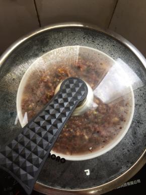 水开后，上锅蒸15分钟即可。