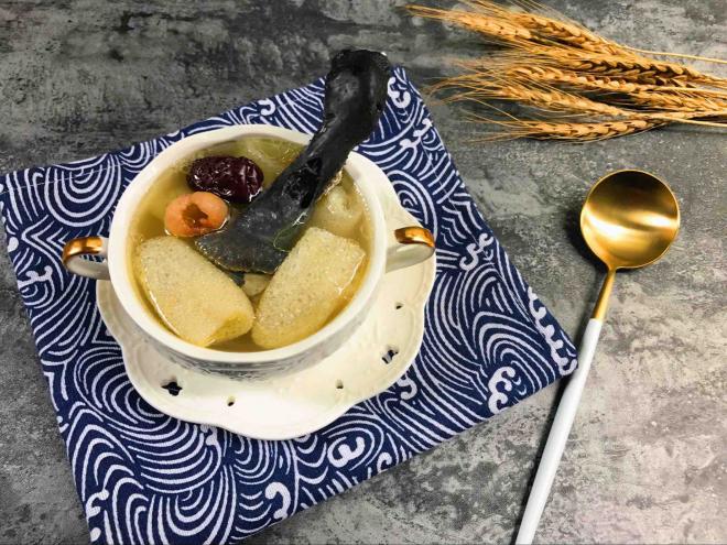 秋冬进补——乌鸡竹荪汤