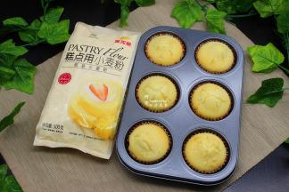 放凉倒扣，就可以享用美味的蛋糕