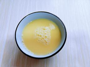 过细筛。（不可以省略）