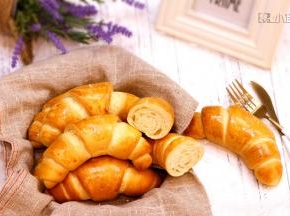 成品。
PS:做我的方子有任何问题欢迎加微信进入粉丝群交流~
微信号：diandian025824
微信公众号：Eva小佳烘焙美食
新浪微博：Eva小佳厨房