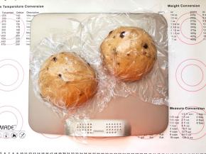 12、二发好的面团。