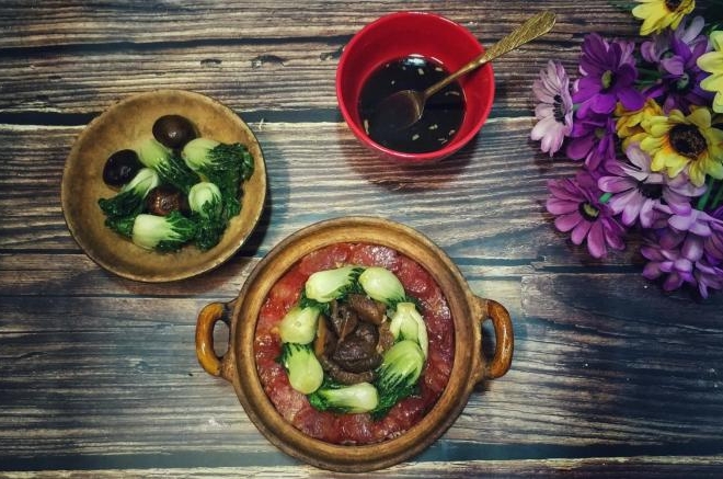 电饭煲版--腊肠煲仔饭