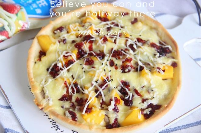 香蕉芒果蔓越莓披萨