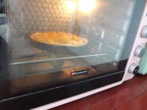 放入预热好的烤箱200度5分钟