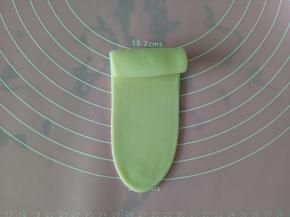 从上向下卷起来