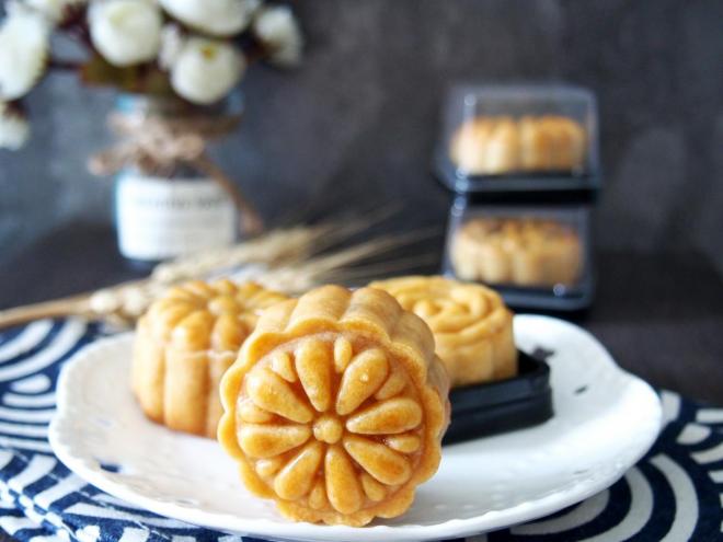 广式奶黄月饼