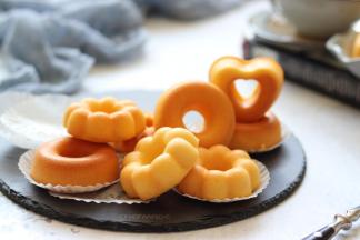 美味的百香果甜甜圈