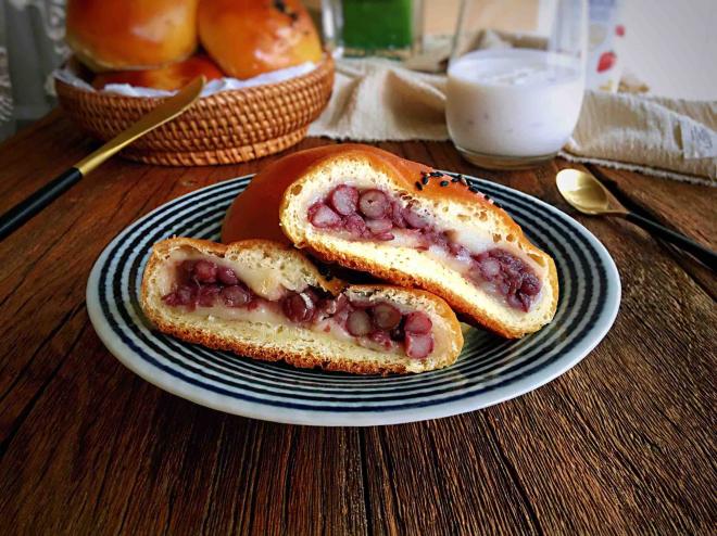 糯米滋红豆餐包