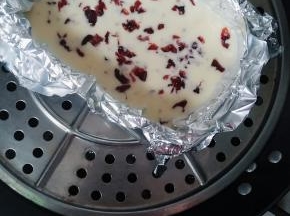 上锅蒸半个小时