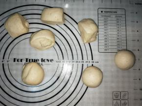 排气滚圆分割50克、一个大概有7个