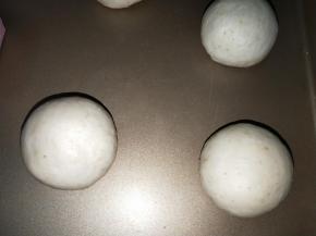 发酵至两倍大，190℃预热烤箱