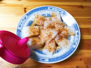 淋入一勺食用油