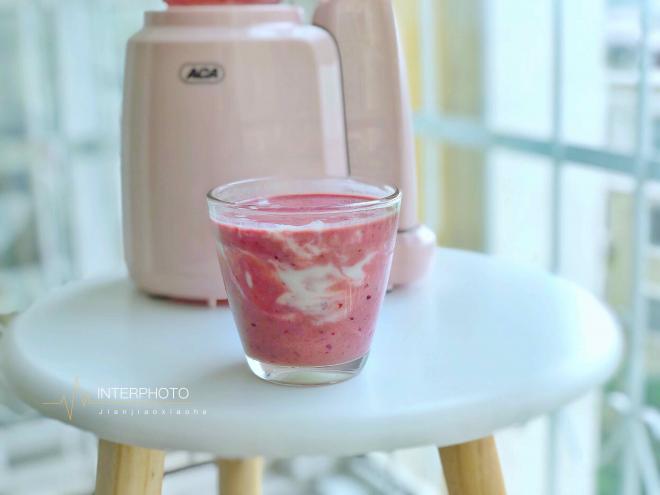 樱桃酸奶思慕雪