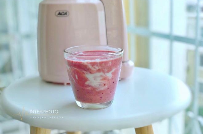 樱桃酸奶思慕雪