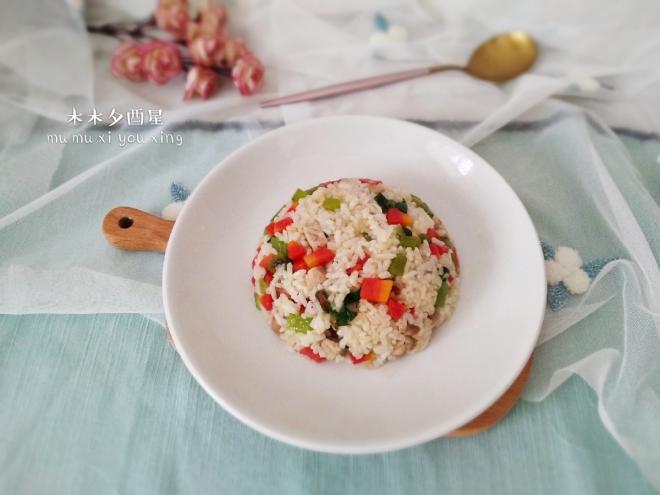 莴笋胡萝卜肉丁炒饭