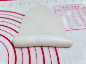 由上到下卷起来。