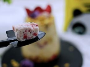 再来一口冻干酸奶，更是风味独特。