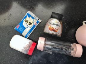 准备好所需的材料。