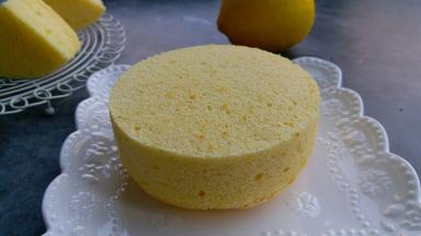 富有柠檬清香的蛋糕出炉喽
