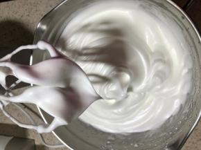 蛋白打发至干性发泡