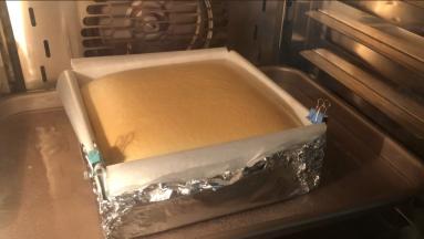 然后升温至160度，再烘烤几分钟，注意不要走开，观察上色满意后停止