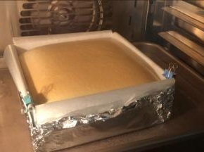 然后升温至160度，再烘烤几分钟，注意不要走开，观察上色满意后停止