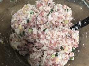 搅拌均匀，一定要把米饭搅散