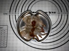 一勺料酒，少许胡椒粉，半勺蚝油