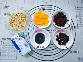 坚果和水果随意，或者一包每日坚果
