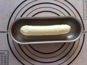 还有一个面团做成小餐包