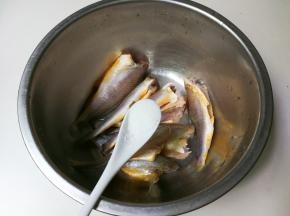 均匀撒入一小勺盐