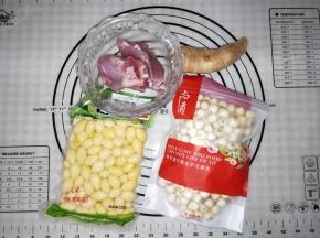 这里选用的是腱子肉，肉质爽口无油，白果仁建议这种处理好的。【生白果仁使用之前建议用清水1小时】