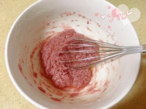 画一字搅拌至无干粉状。