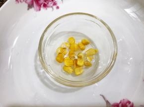 这是玉米的（我用了冻干玉米粒，用新鲜的话要煮熟才能用）