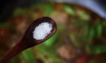 这个时候加入味精调味。