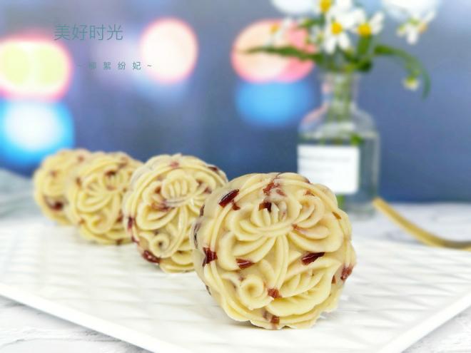 蔓越莓绿豆“月饼”