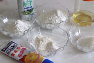 准备并称重食材。