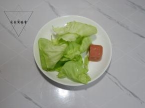 卷心菜，火腿备好
