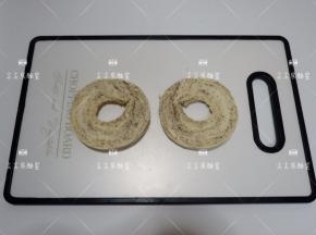 贝果对半切开