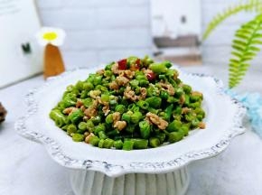 近看，巨好吃。